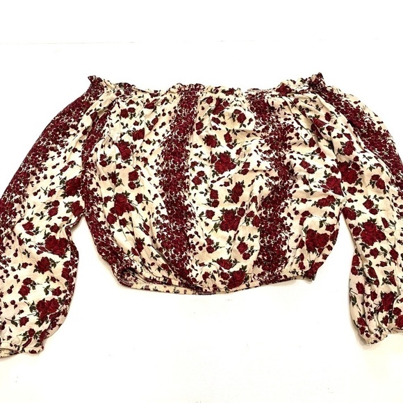 Brandy Melville red floral Maura off the shoulder top one size fits all - Picture 3 of 7